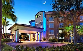 Holiday Inn Express Naples Downtown 5th Avenue